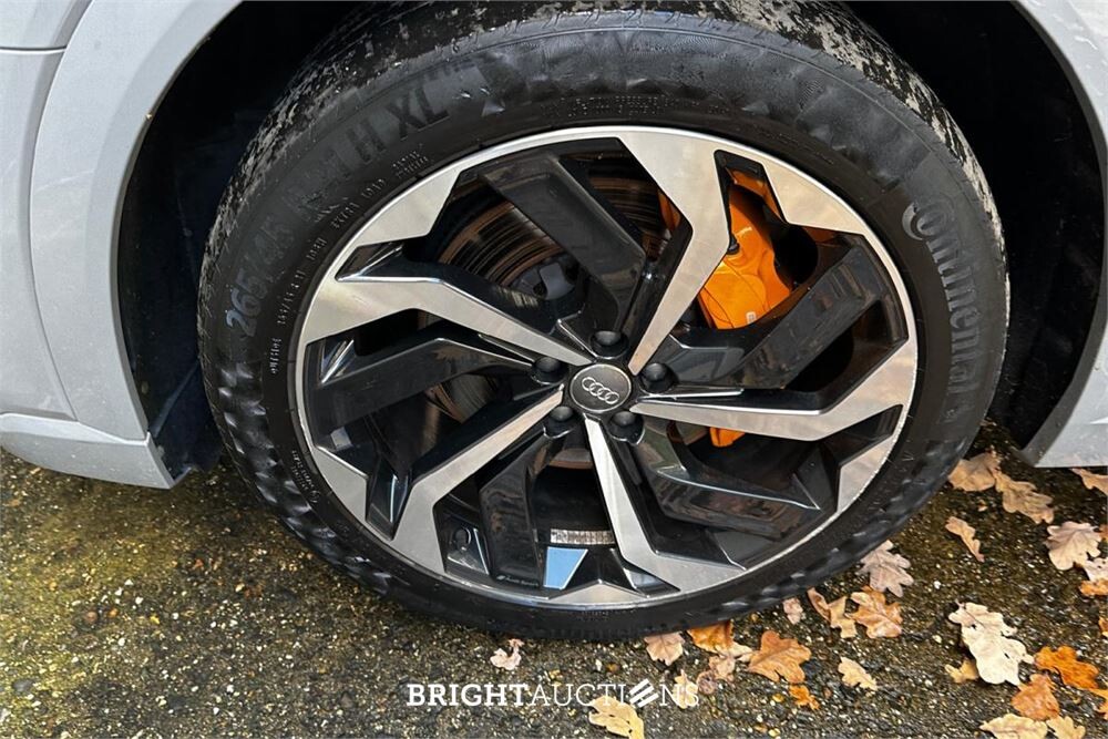 Audi e-tron Sportback 50 S edition Quattro 71 kWh 313pk 2021, T-261-RR