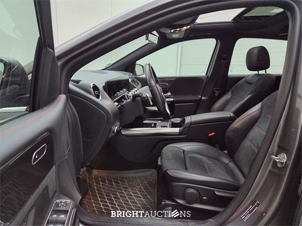 Mercedes-Benz B180d Launch Edition Premium 116pk 2019 B-klasse, L-741-HP