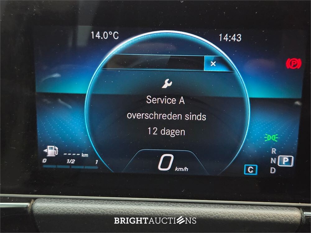 Mercedes-Benz B180d Launch Edition Premium 116pk 2019 B-klasse, L-741-HP