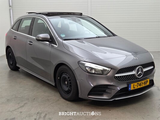Mercedes-Benz B180d Launch Edition Premium 116pk 2019 B-klasse, L-741-HP