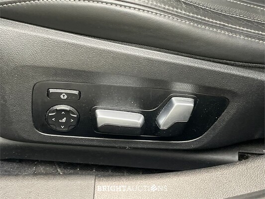 BMW 330e 3-serie eDrive Edition 296pk 2020 (Origineel-NL) 3-Serie, J-751-TG