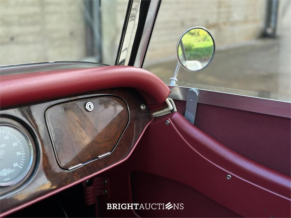 Morgan Plus 8 4.0 V8 190pk 2001, P-992-JB
