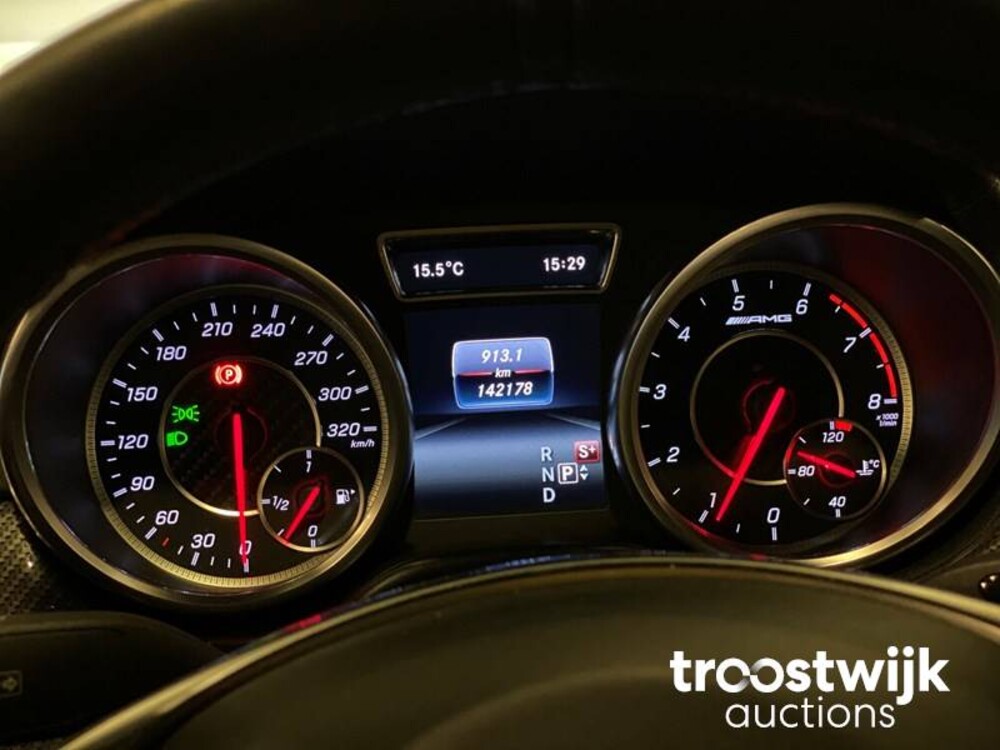 Mercedes-Benz GLE63 Coupé AMG Car