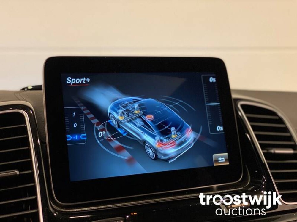 Mercedes-Benz GLE63 Coupé AMG Car