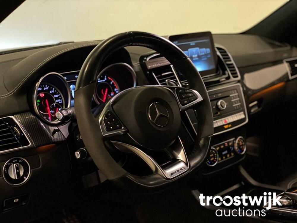 Mercedes-Benz GLE63 Coupé AMG Car