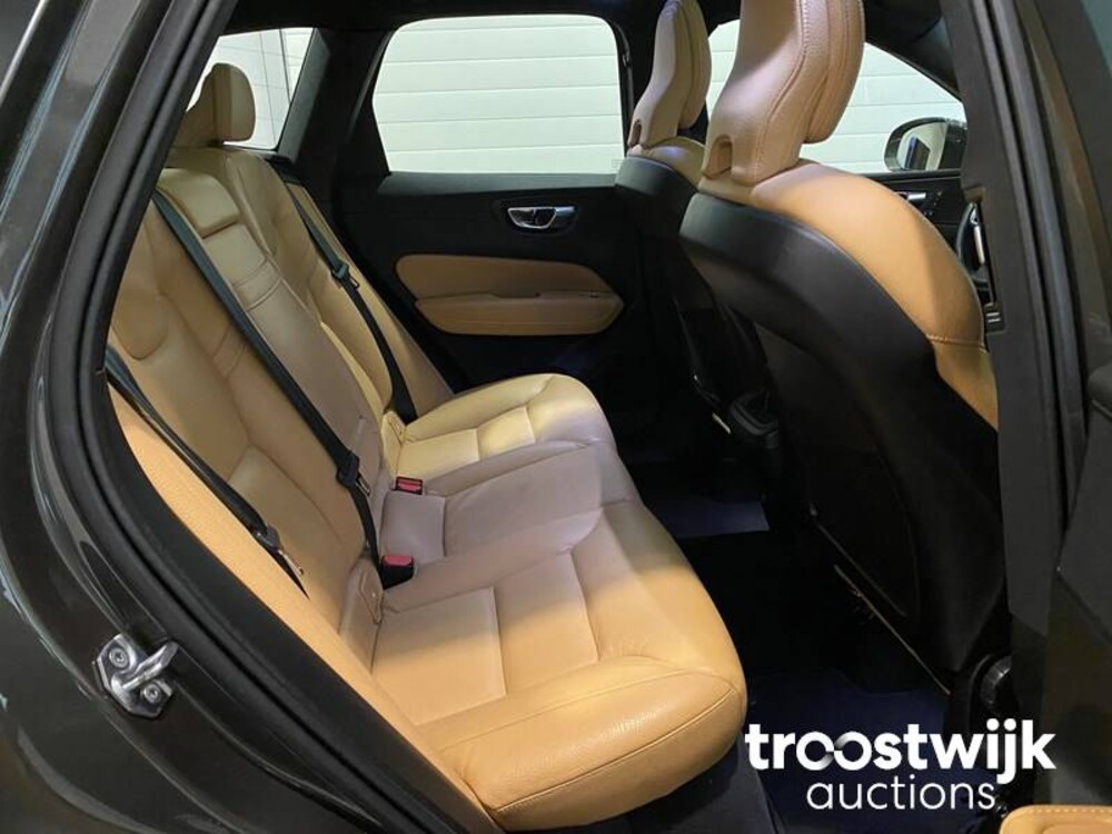 Volvo XC60 2.0 D4 Inscription Car