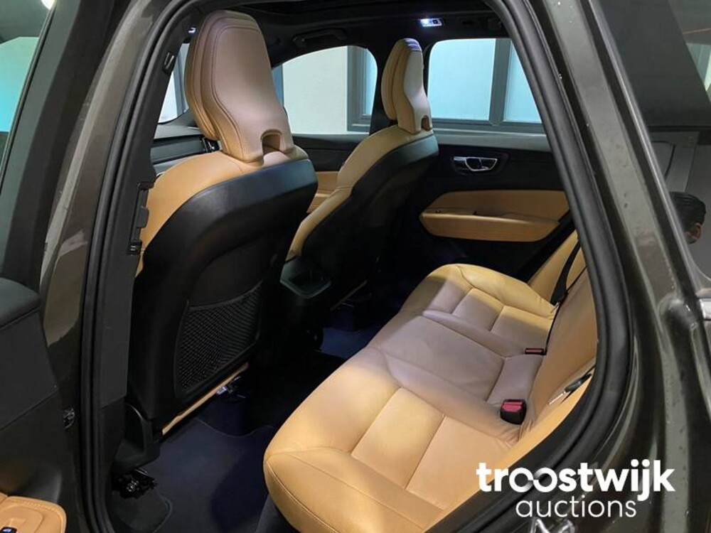 Volvo XC60 2.0 D4 Inscription Car