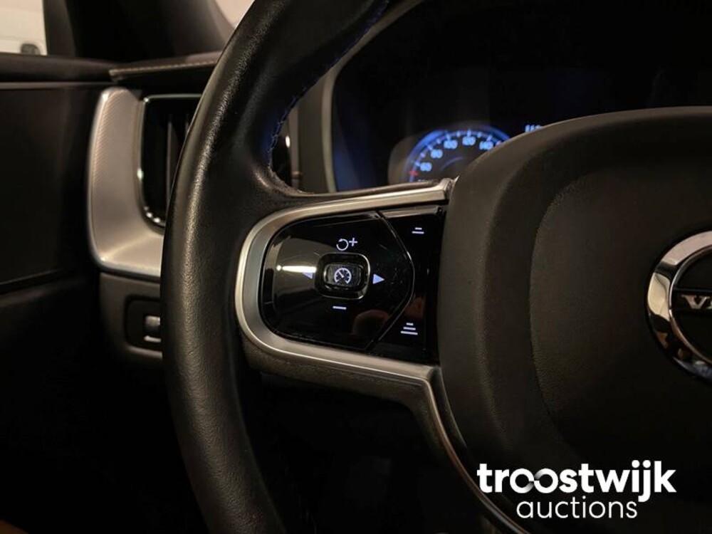 Volvo XC60 2.0 D4 Inscription Car