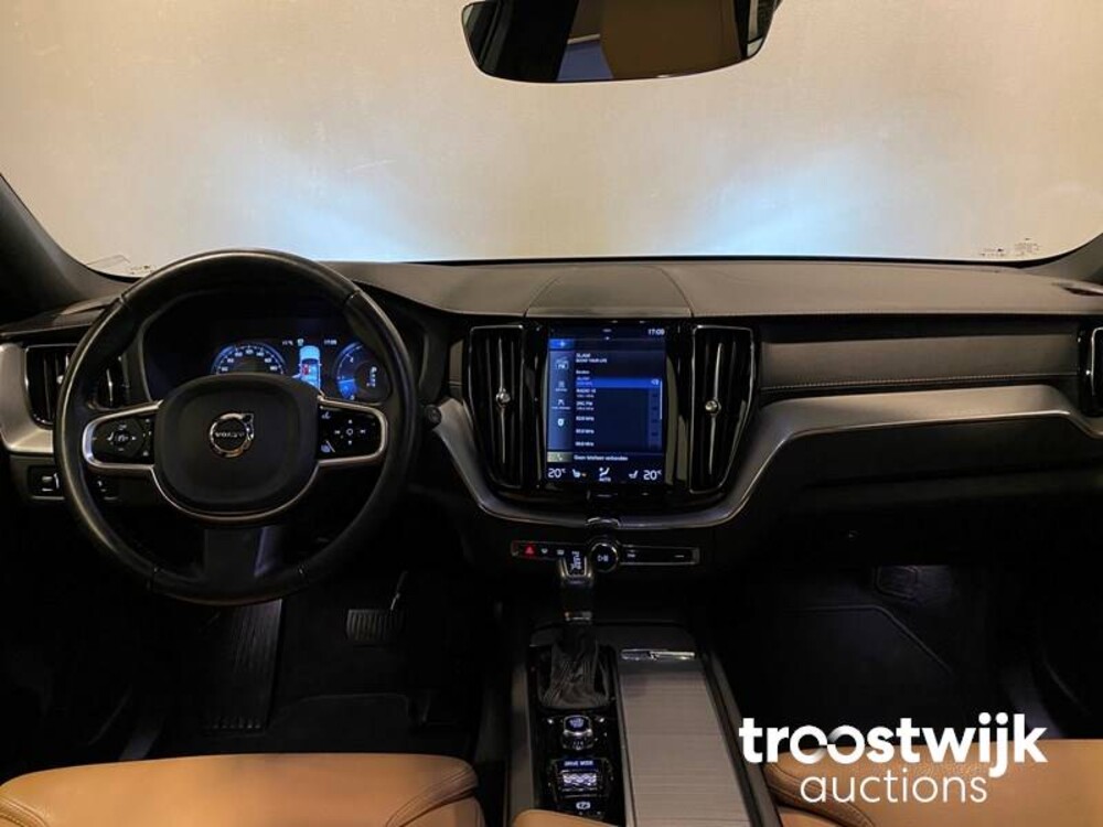 Volvo XC60 2.0 D4 Inscription Car