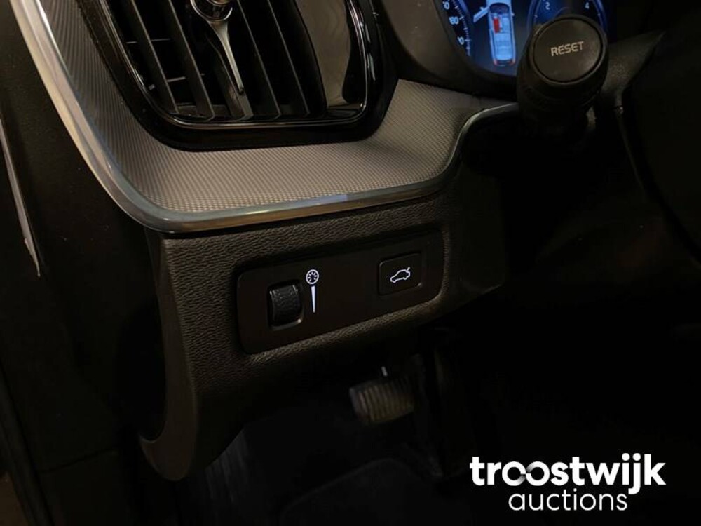 Volvo XC60 2.0 D4 Inscription Car