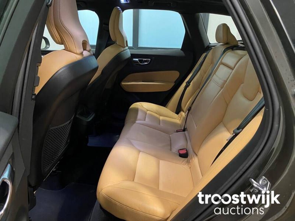 Volvo XC60 2.0 D4 Inscription Car