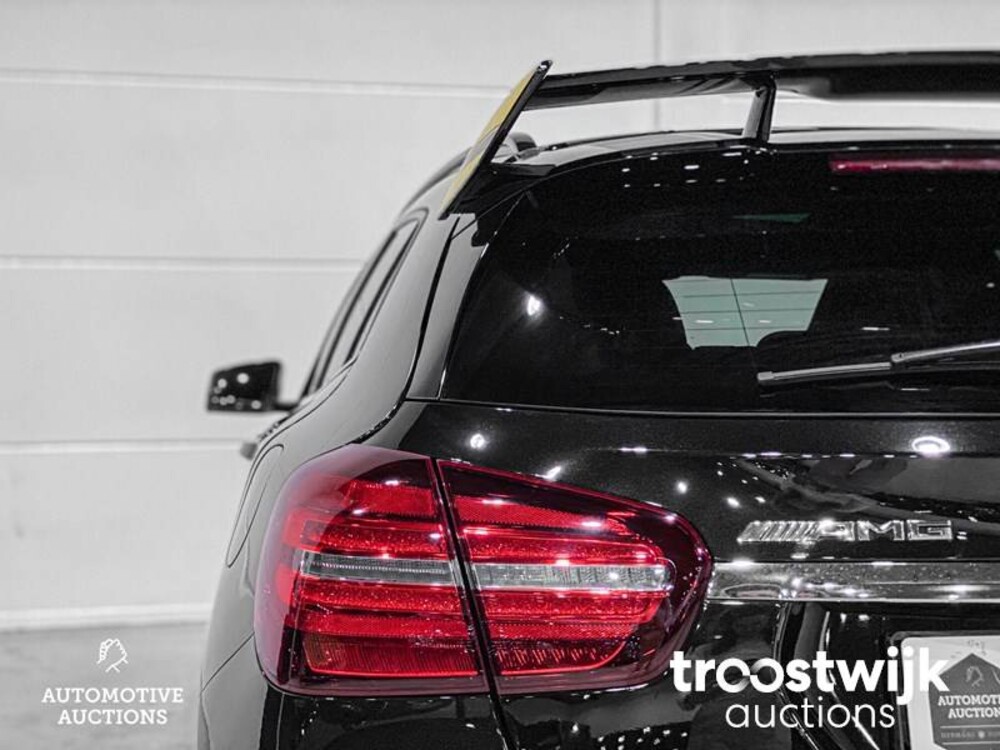 Mercedes-Benz GLA45 AMG 4Matic Yellow Night Edition Car