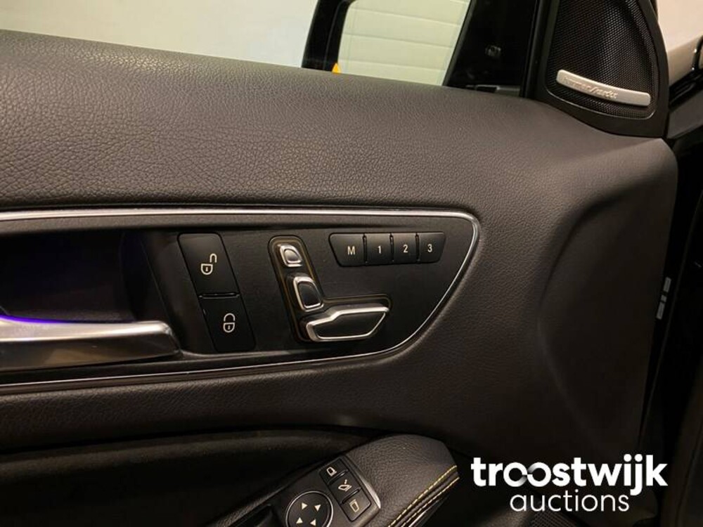 Mercedes-Benz GLA45 AMG 4Matic Yellow Night Edition Car