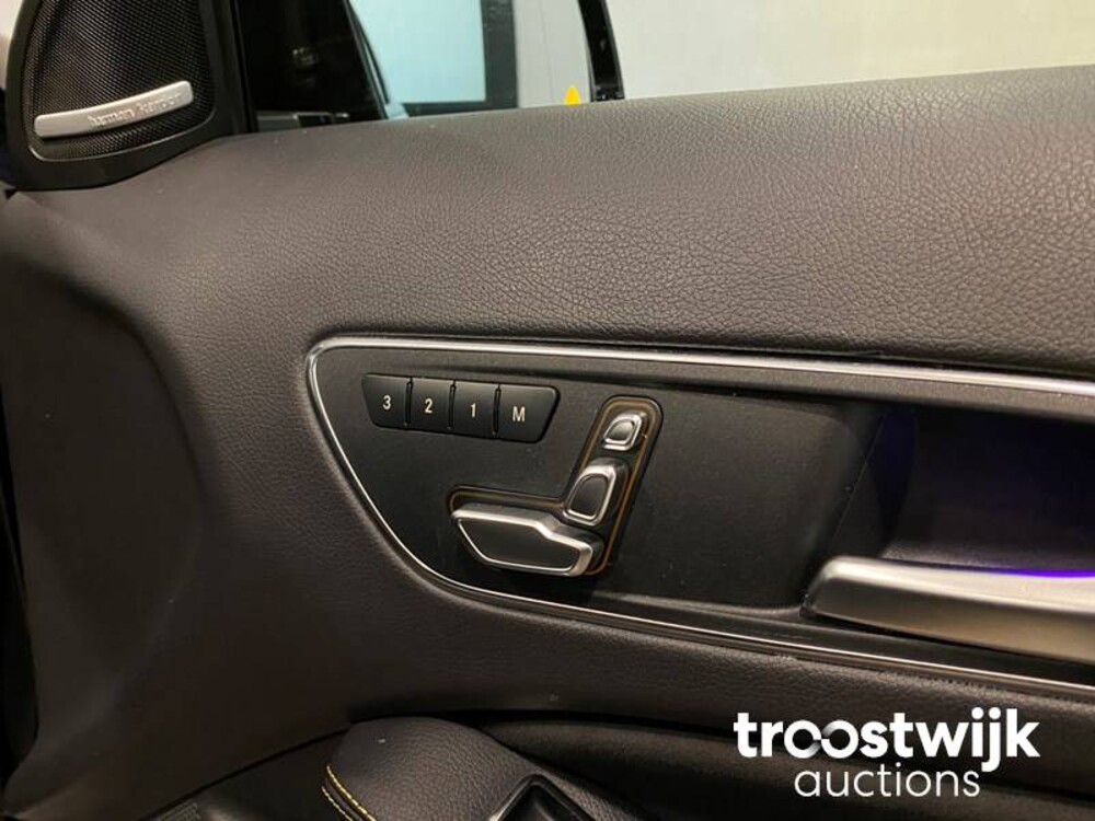 Mercedes-Benz GLA45 AMG 4Matic Yellow Night Edition Car