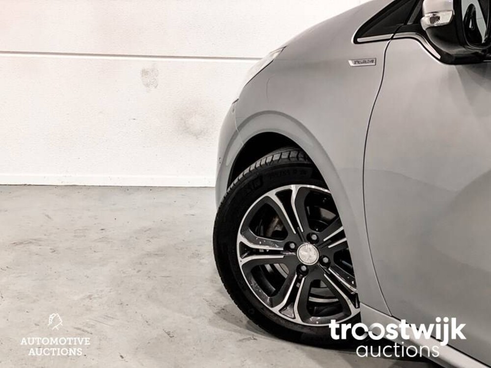 Peugeot 208 1.2 VTi Envy Car