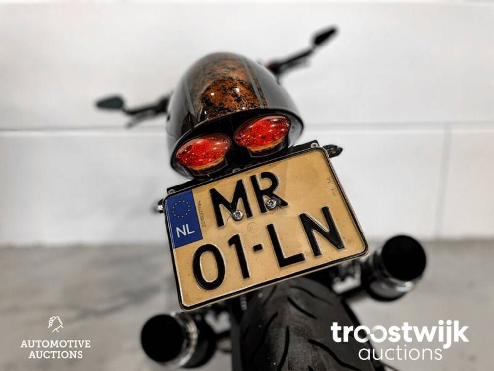 Suzuki GSX R 1100 Sport  Motorcycle