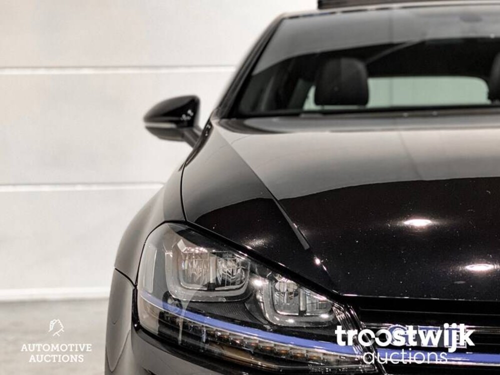 Volkswagen Golf GTE 1.4 TSI Car