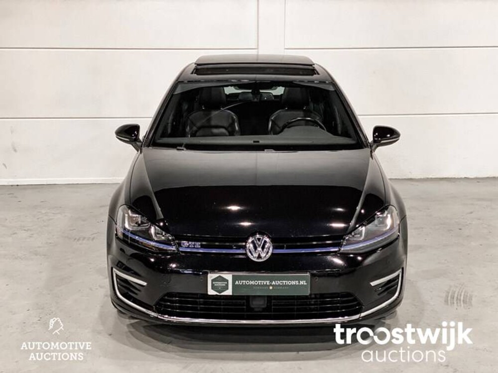 Volkswagen Golf GTE 1.4 TSI Car