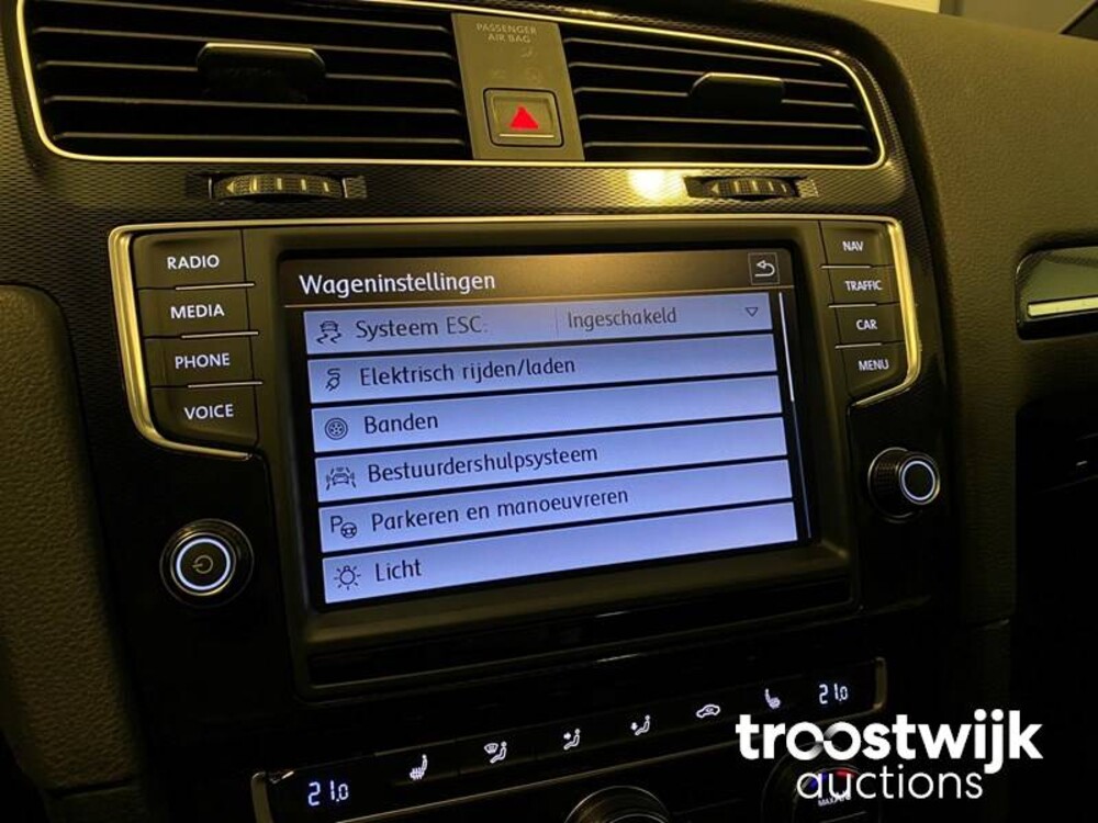 Volkswagen Golf GTE 1.4 TSI Car