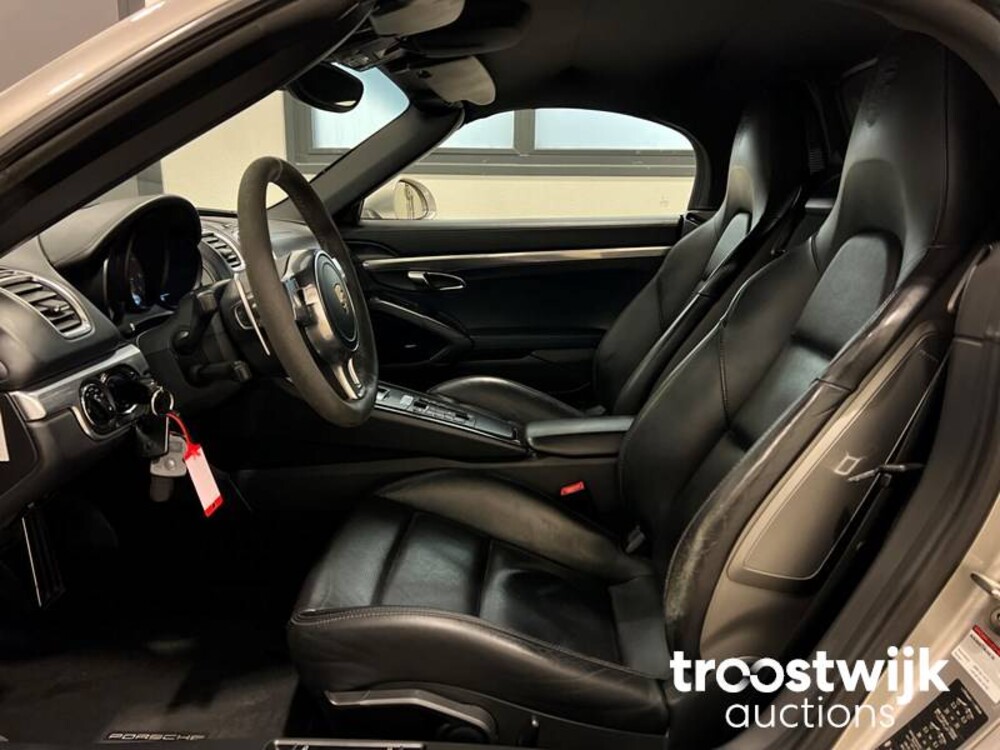 Porsche Boxster S 3.4 PDK Car