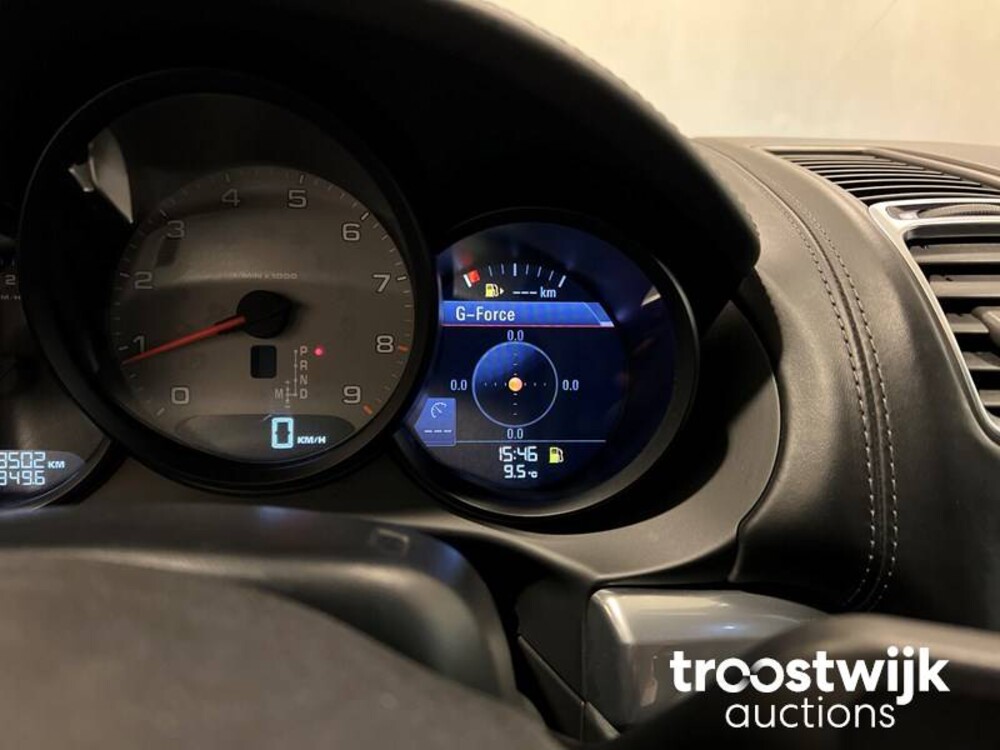 Porsche Boxster S 3.4 PDK Car