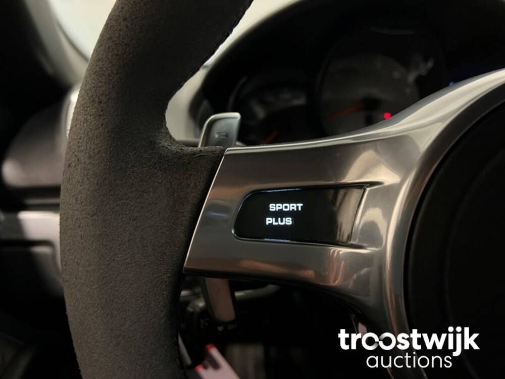 Porsche Boxster S 3.4 PDK Car