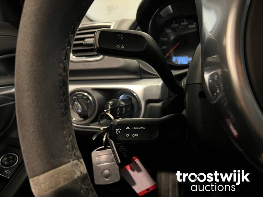 Porsche Boxster S 3.4 PDK Car