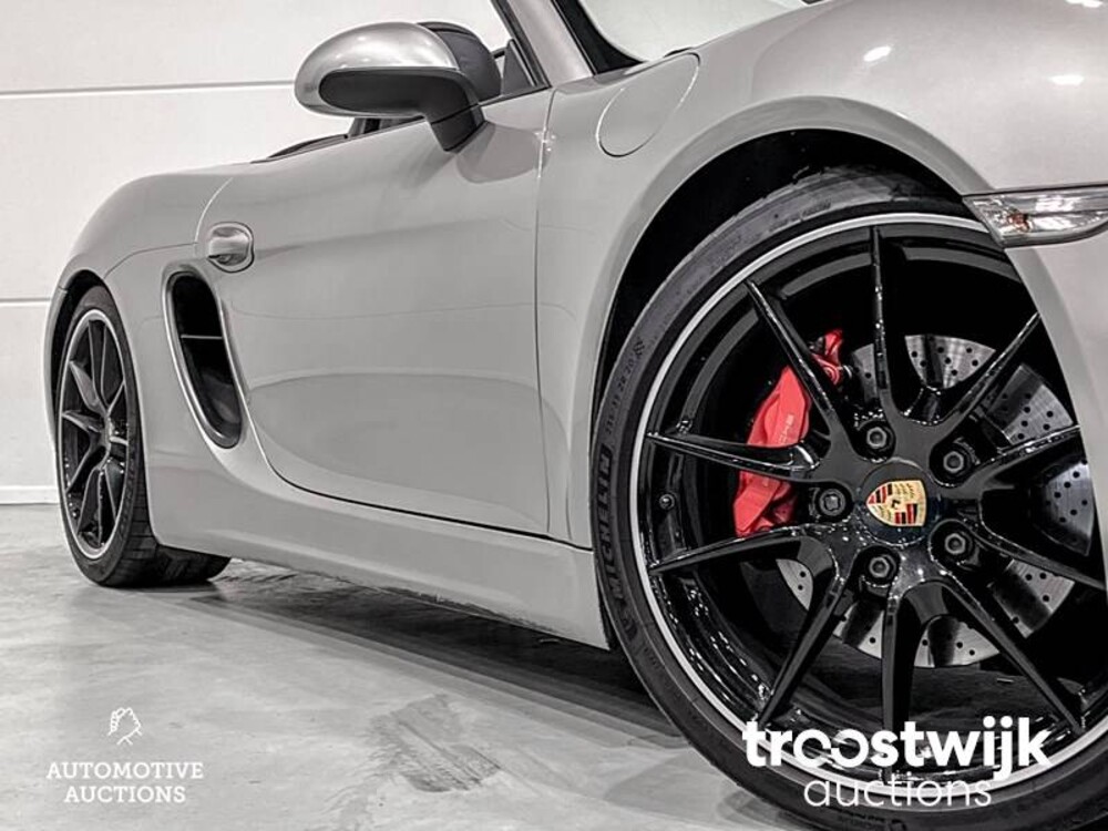 Porsche Boxster S 3.4 PDK Car