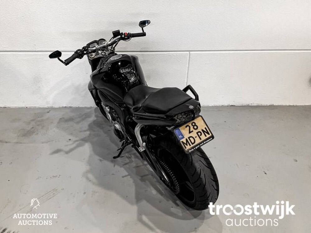 Yamaha Tour FZ1 Fazer Motorcycle