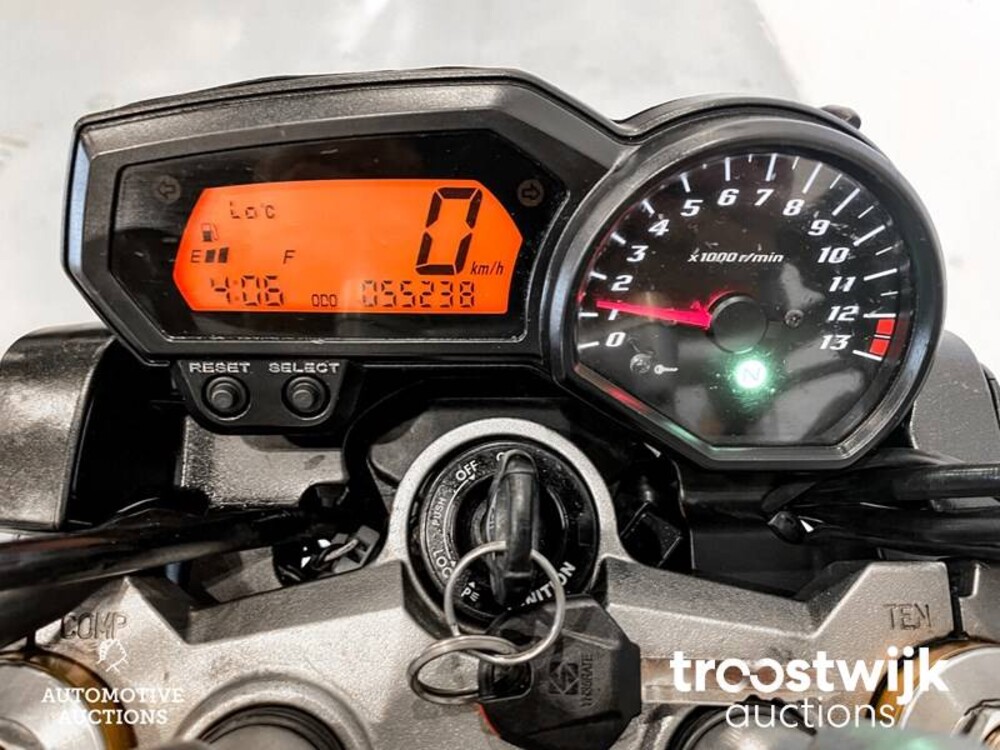 Yamaha Tour FZ1 Fazer Motorcycle