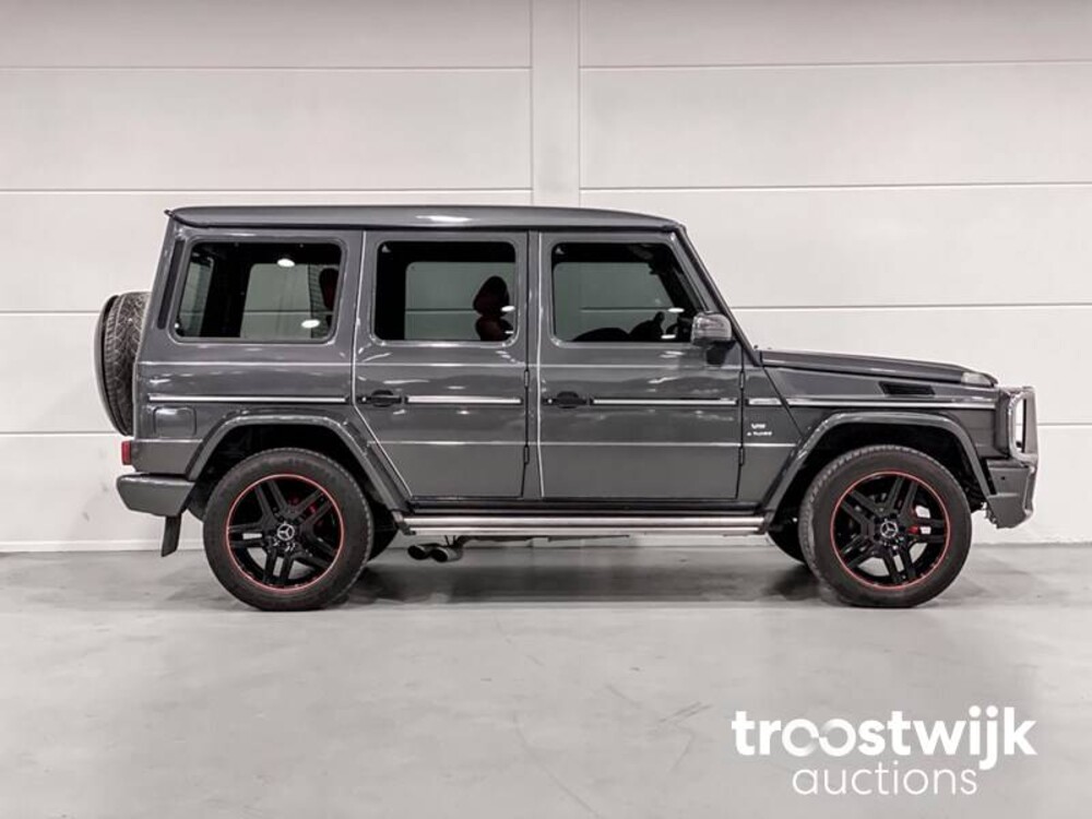 Mercedes-Benz G500 V8 Biturbo Car