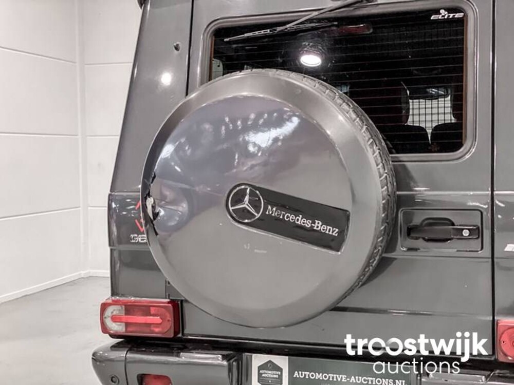 Mercedes-Benz G500 V8 Biturbo Car