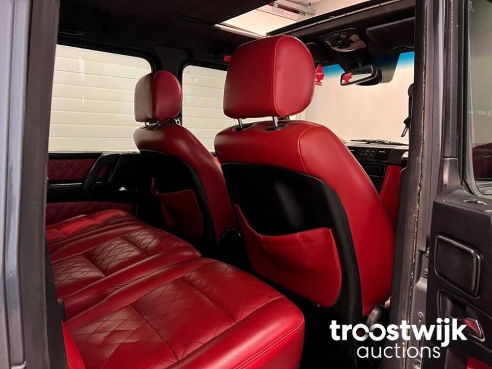 Mercedes-Benz G500 V8 Biturbo Car