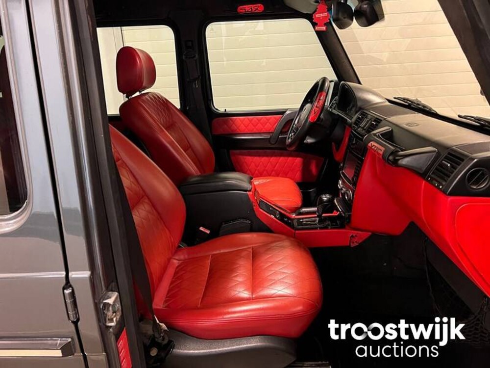 Mercedes-Benz G500 V8 Biturbo Car