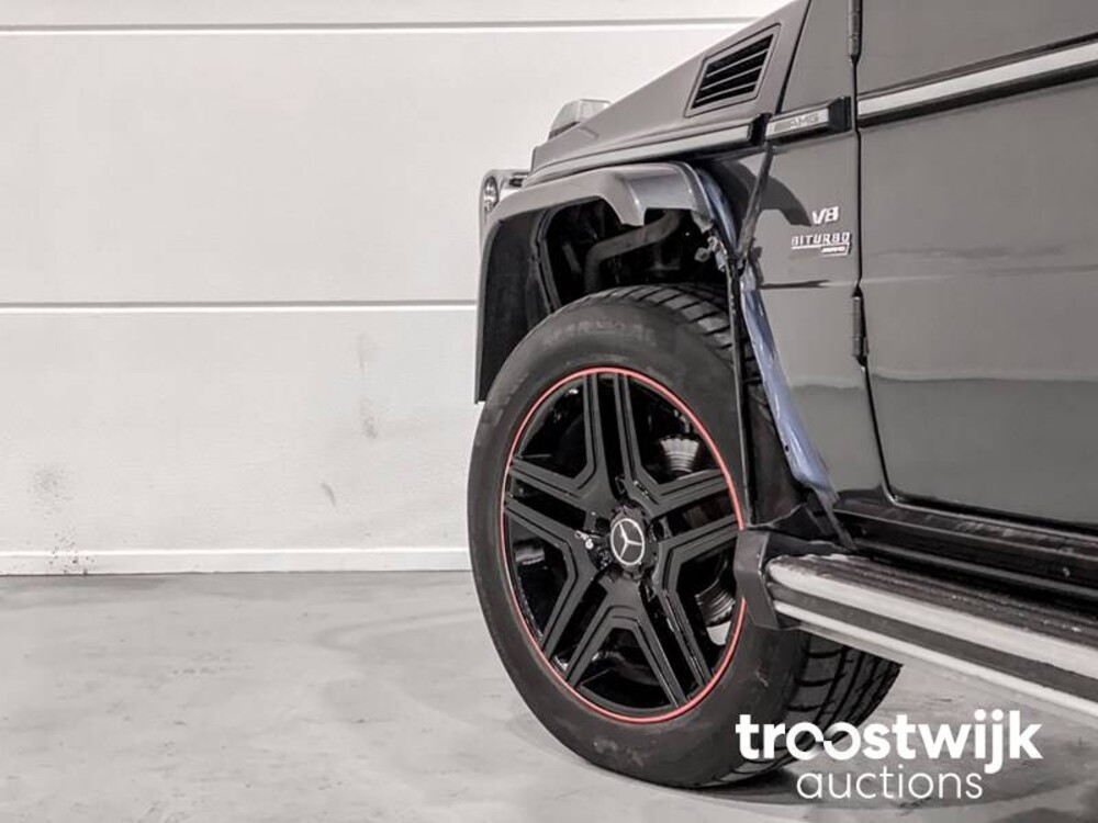 Mercedes-Benz G500 V8 Biturbo Car