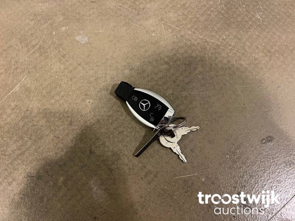 Mercedes-Benz G500 V8 Biturbo Car