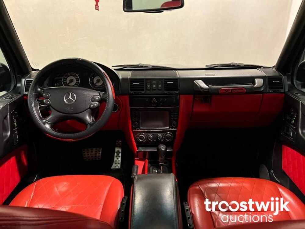 Mercedes-Benz G500 V8 Biturbo Car