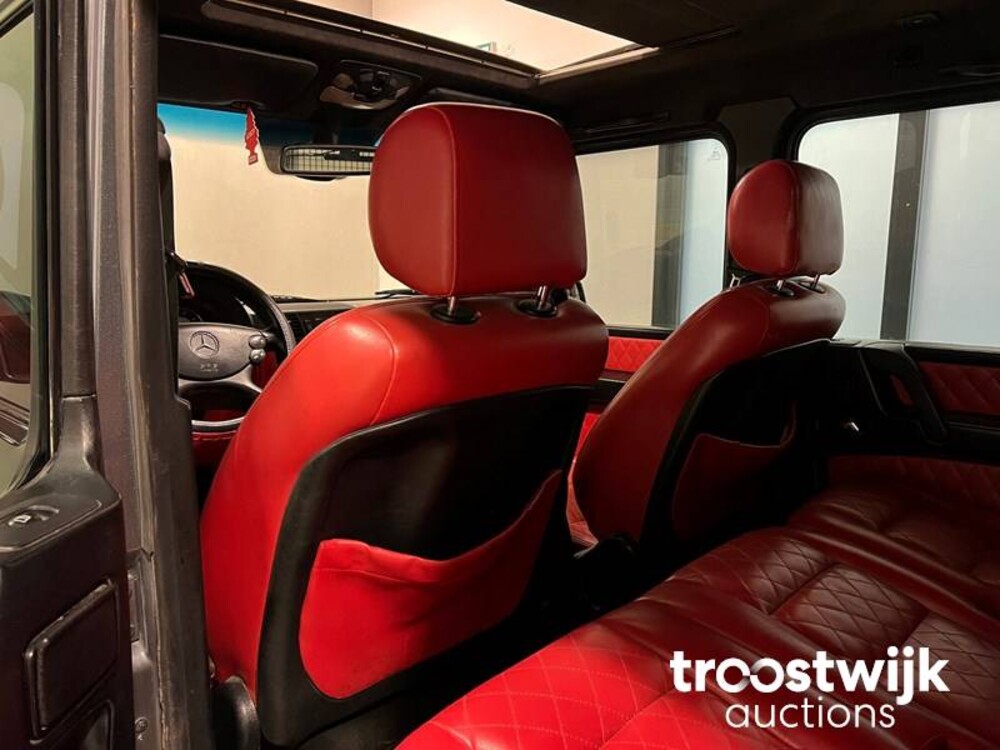 Mercedes-Benz G500 V8 Biturbo Car