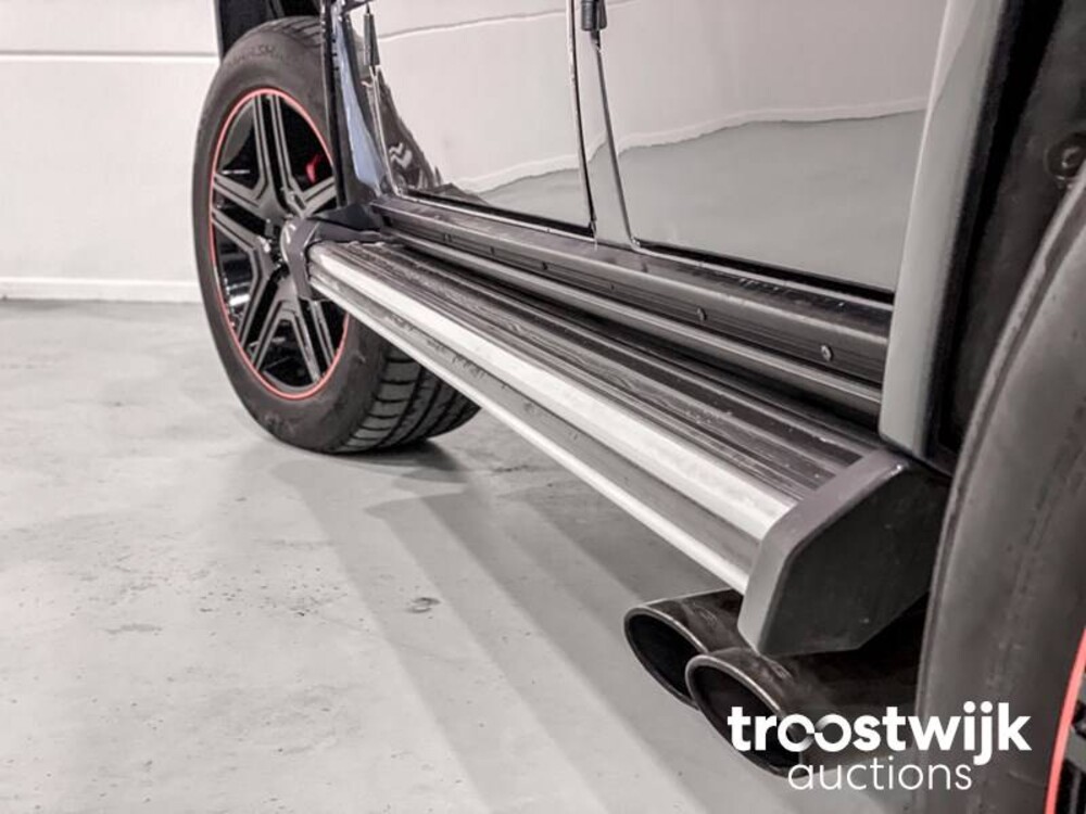 Mercedes-Benz G500 V8 Biturbo Car