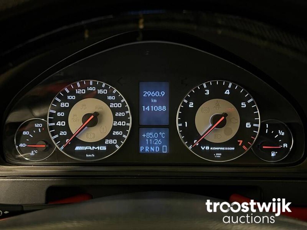 Mercedes-Benz G500 V8 Biturbo Car