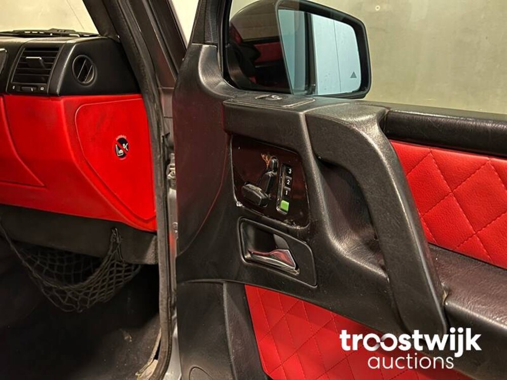 Mercedes-Benz G500 V8 Biturbo Car