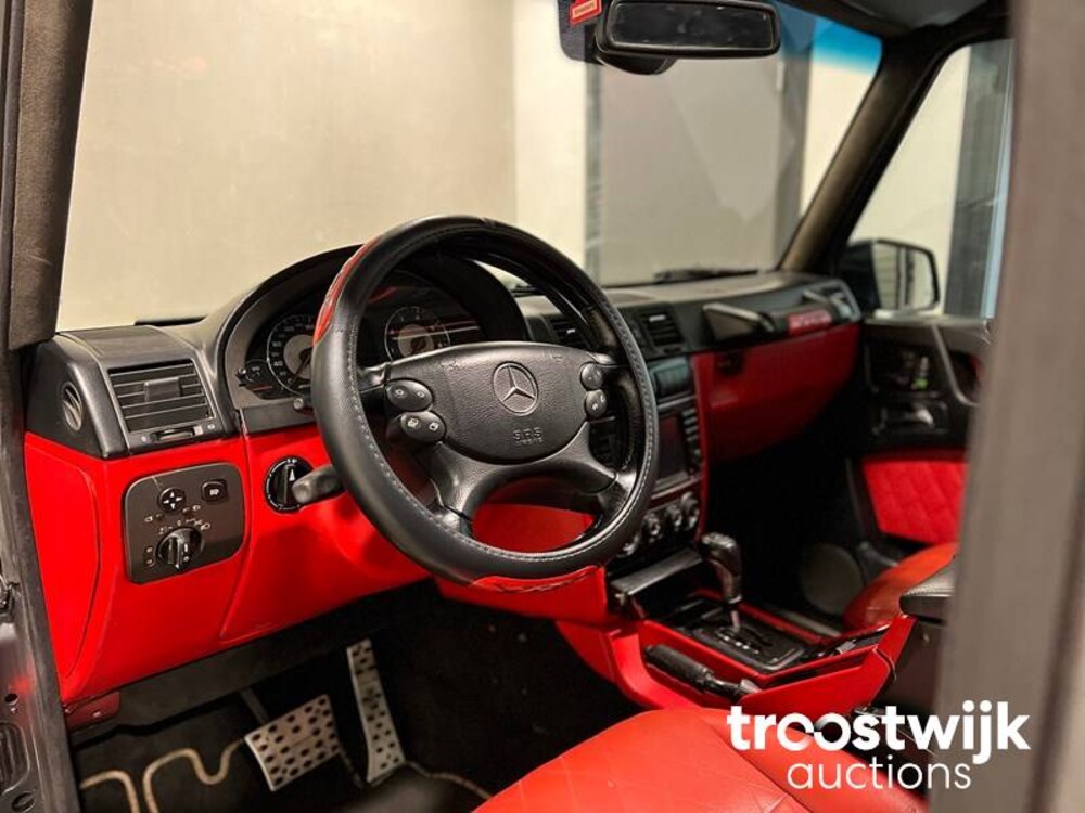 Mercedes-Benz G500 V8 Biturbo Car