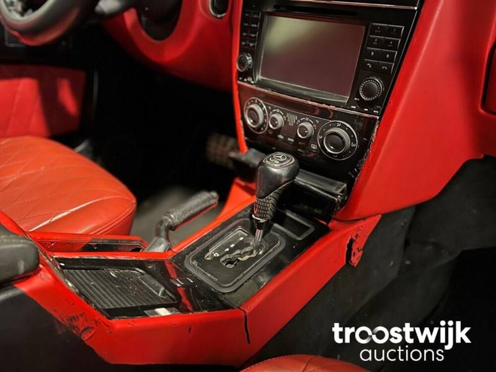 Mercedes-Benz G500 V8 Biturbo Car