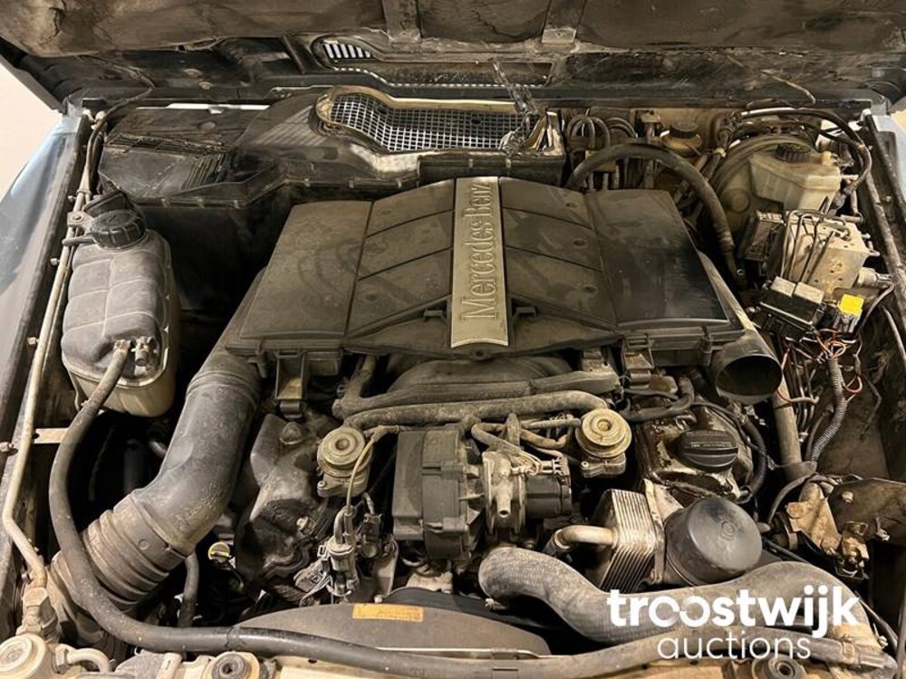 Mercedes-Benz G500 V8 Biturbo Car