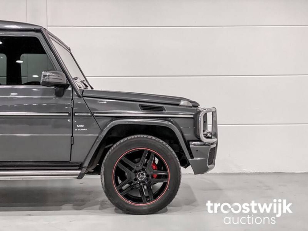 Mercedes-Benz G500 V8 Biturbo Car
