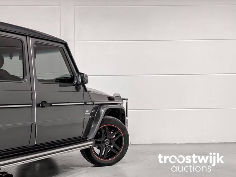 Mercedes-Benz G500 V8 Biturbo Car