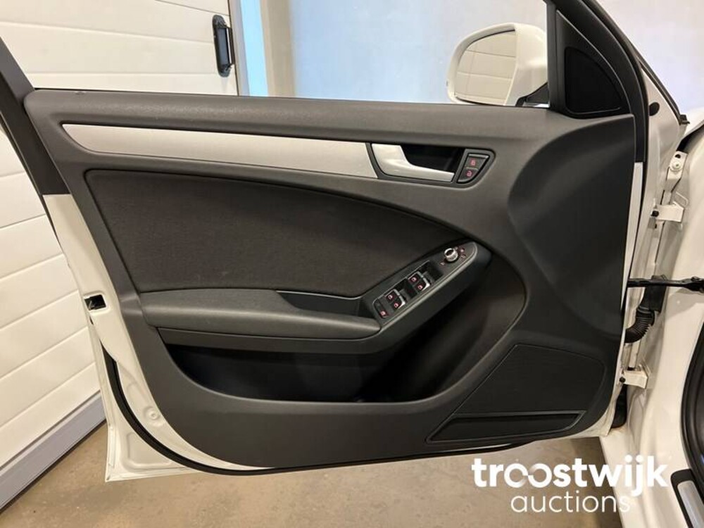 Audi A4 Avant 1.8 TFSI Business Edition Car