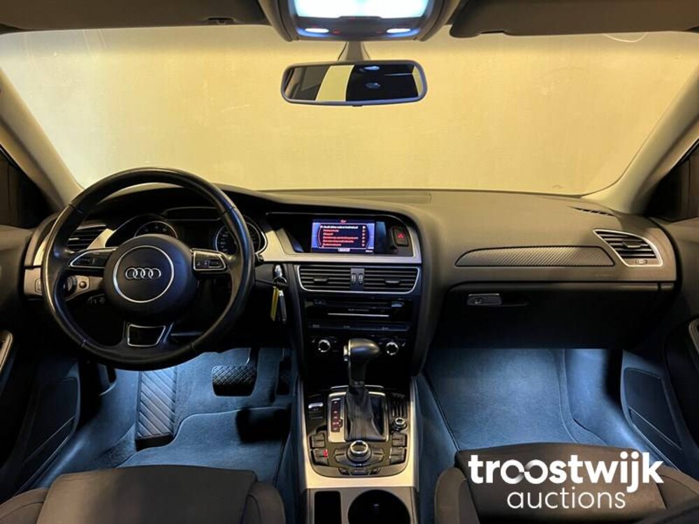 Audi A4 Avant 1.8 TFSI Business Edition Car