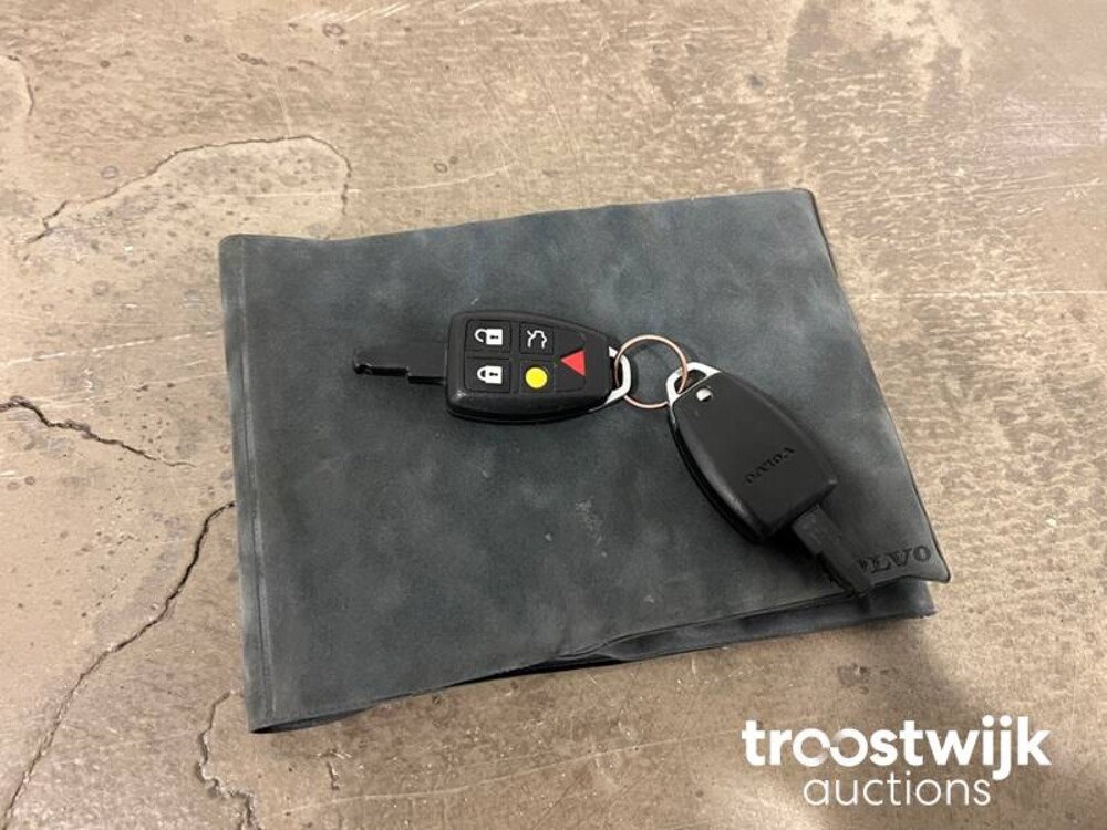 Volvo V50 2.4 Momentum Car