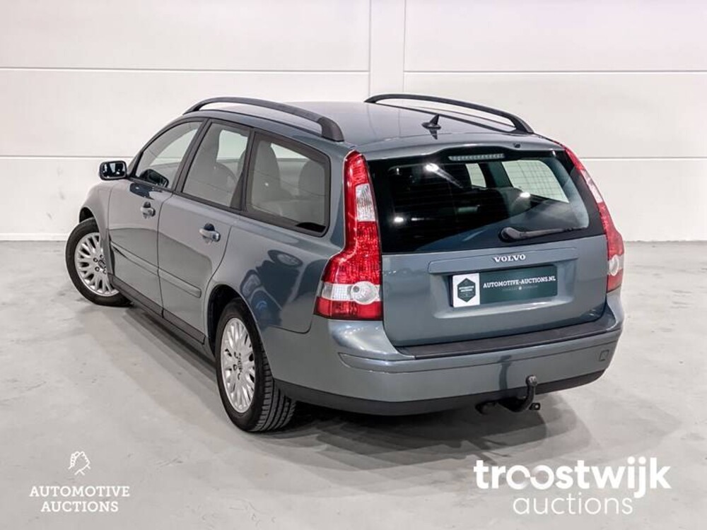Volvo V50 2.4 Momentum Car